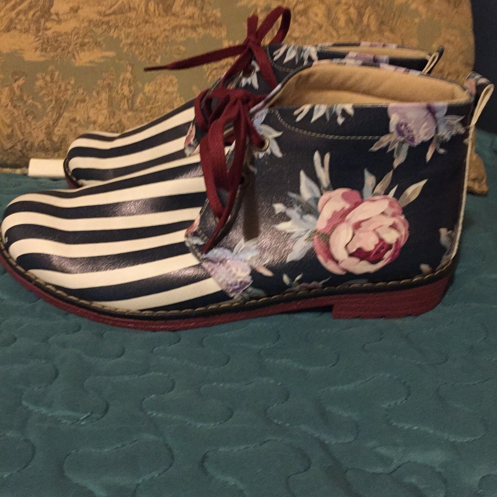 Neefs Turkish Made Booties